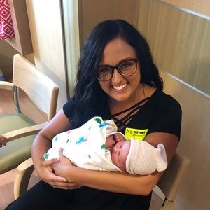 Meet your Posher, Allivia